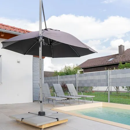 別荘 Privater Neubau Bungalow Mit Beheiztem Pool ヘンガースベルク