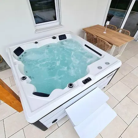 Privater Neubau Bungalow Mit Beheiztem Pool Holiday home